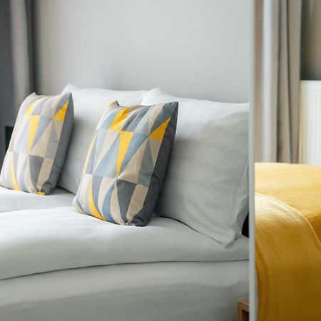 Esencja Apartments With Free Parking Garbary 104 By Noclegi Renters Poznan Luaran gambar