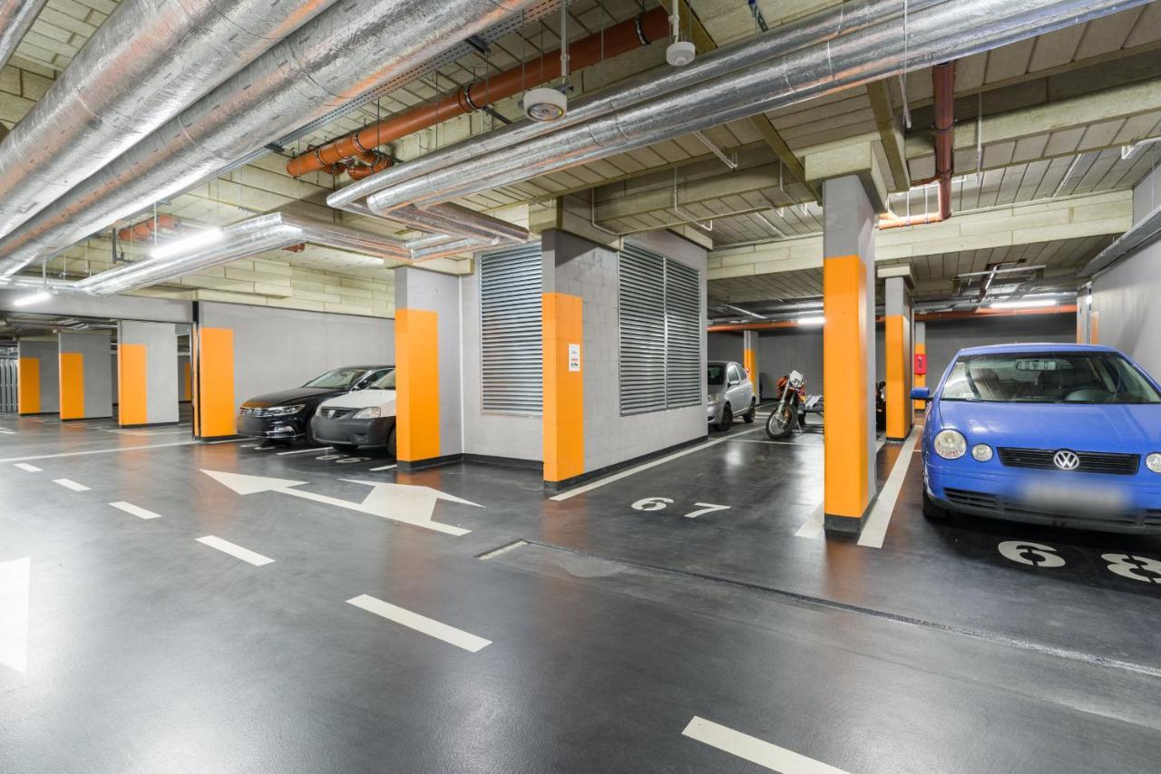 Esencja Apartments With Free Parking Garbary 104 By Noclegi Renters Poznan Luaran gambar