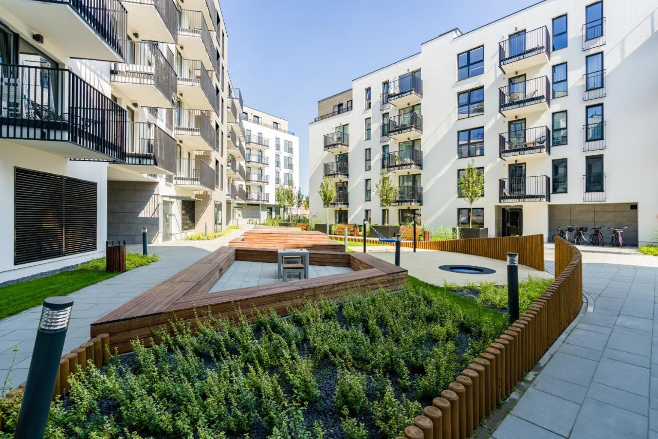 Esencja Apartments With Free Parking Garbary 104 By Noclegi Renters Poznan Luaran gambar