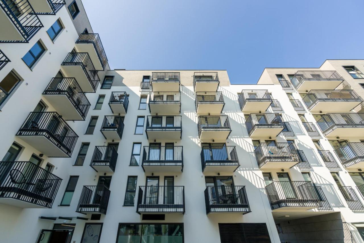 Esencja Apartments With Free Parking Garbary 104 By Noclegi Renters Poznan Luaran gambar