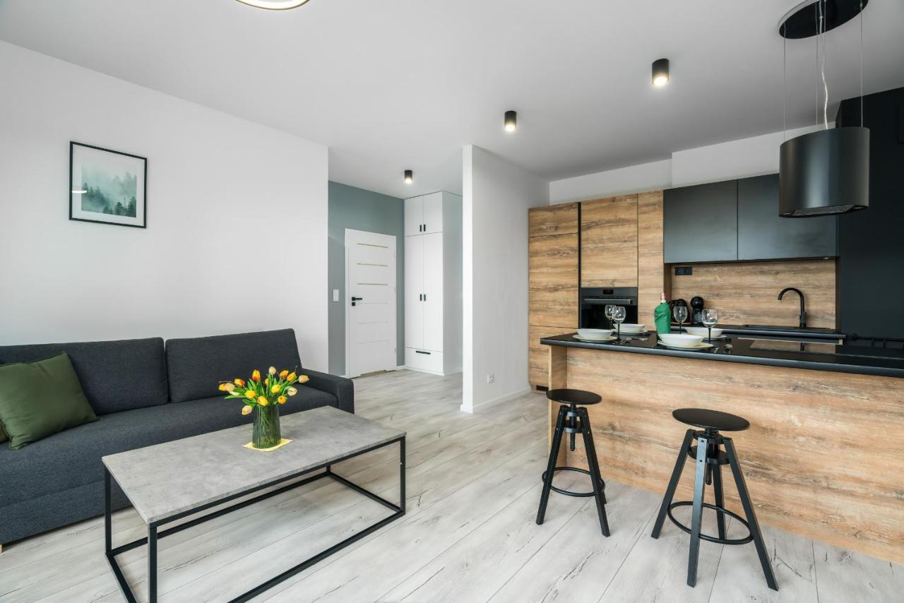 Esencja Apartments With Free Parking Garbary 104 By Noclegi Renters Poznan Luaran gambar