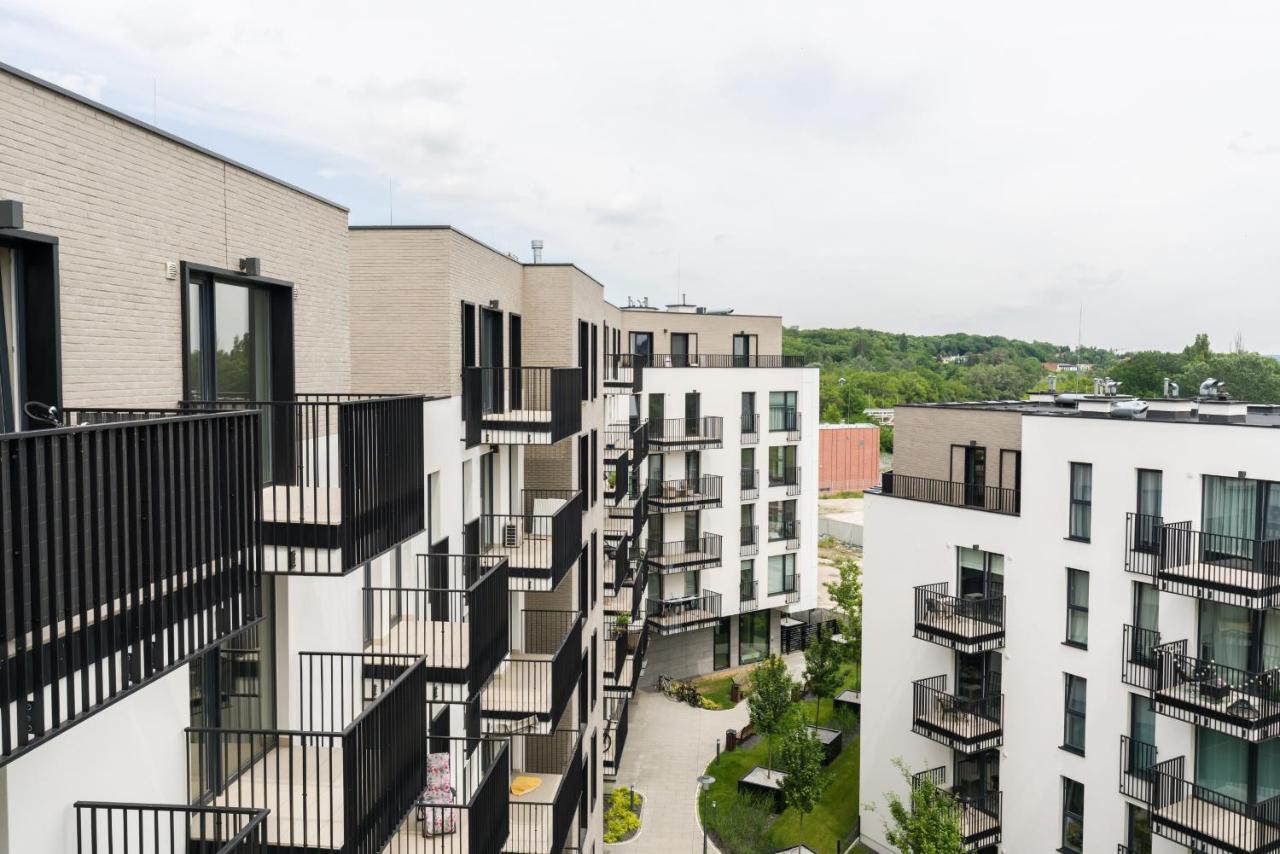 Esencja Apartments With Free Parking Garbary 104 By Noclegi Renters Poznan Luaran gambar