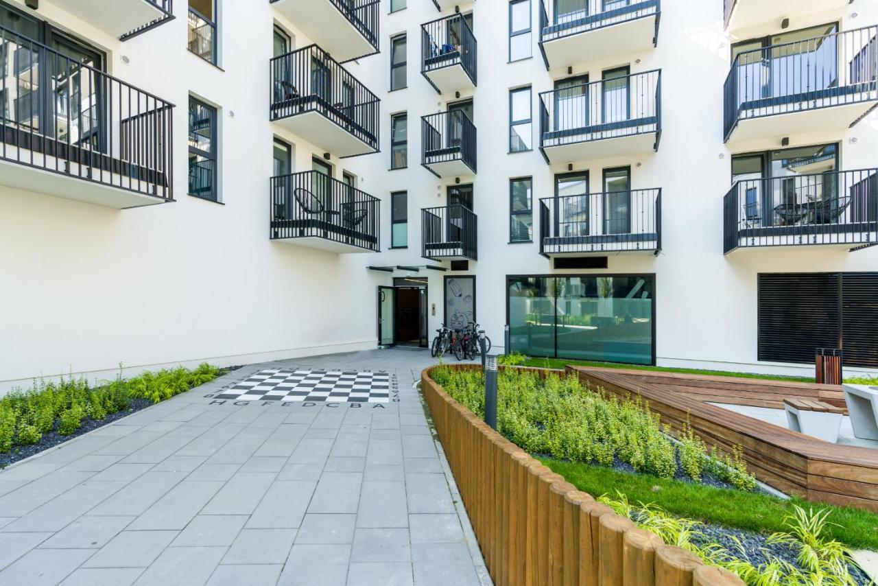 Esencja Apartments With Free Parking Garbary 104 By Noclegi Renters Poznan Luaran gambar