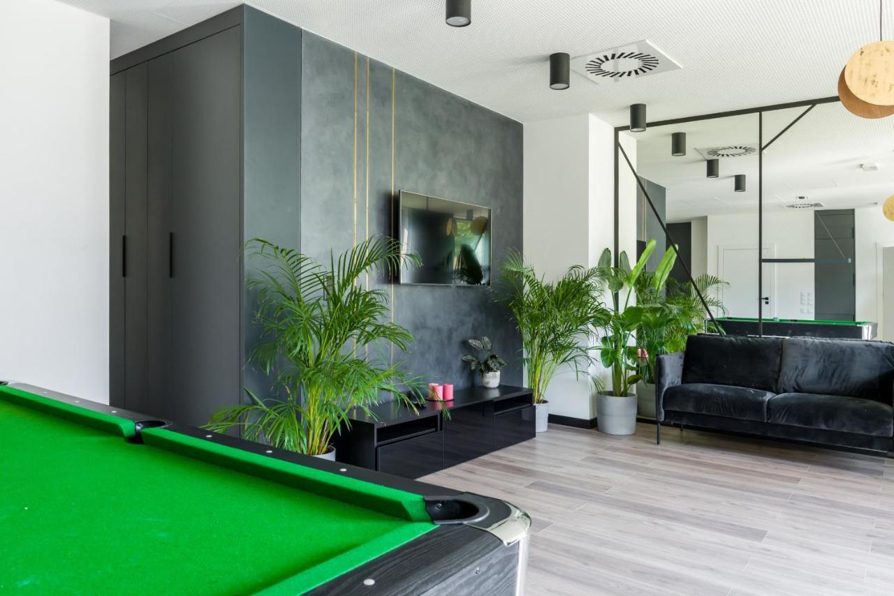 Esencja Apartments With Free Parking Garbary 104 By Noclegi Renters Poznan Luaran gambar