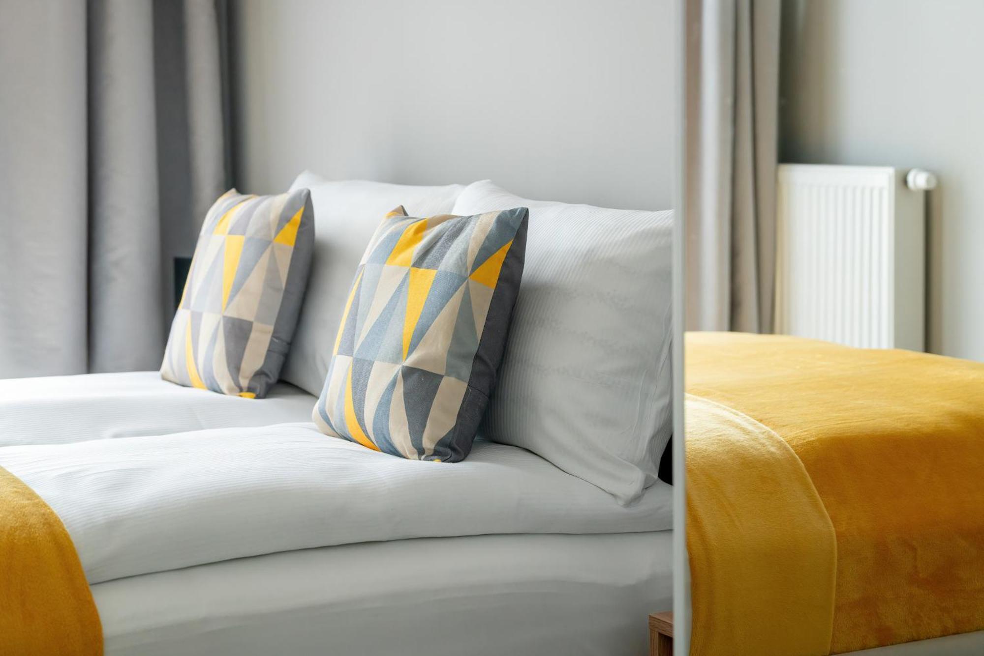 Esencja Apartments With Free Parking Garbary 104 By Noclegi Renters Poznan Luaran gambar