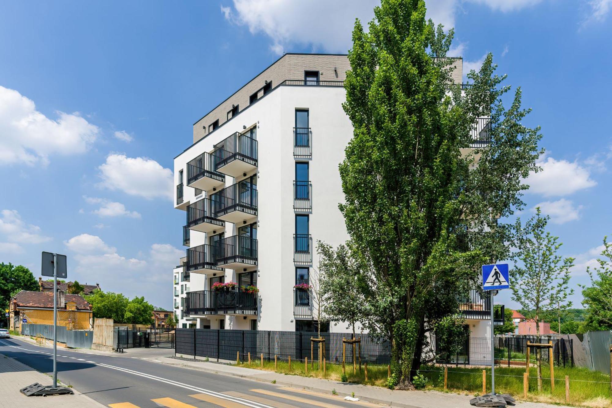 Esencja Apartments With Free Parking Garbary 104 By Noclegi Renters Poznan Luaran gambar